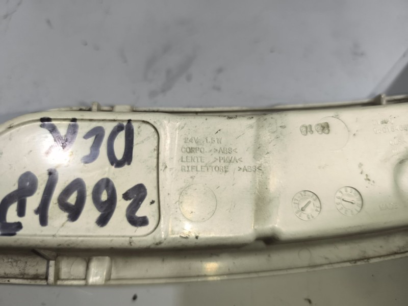 Recambio de piloto luz galibo derecho para iveco stralis (as) 11.1 diesel referencia OEM IAM 5801546522  