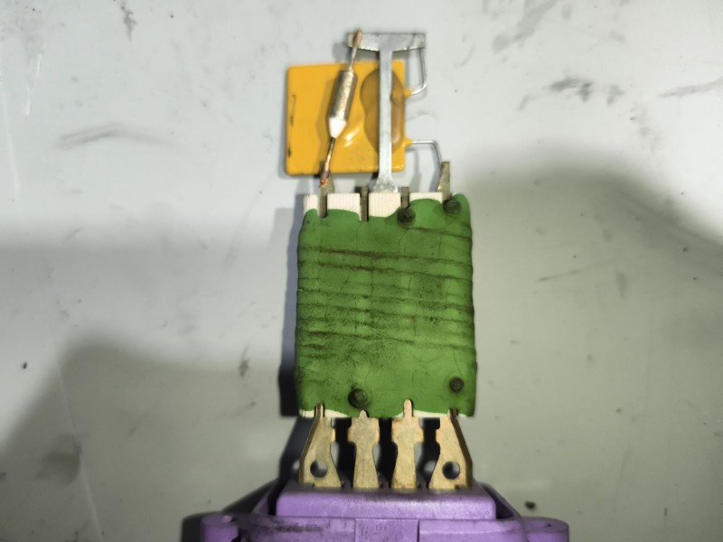 Recambio de resistencia calefaccion para iveco stralis (as) 11.1 diesel referencia OEM IAM 42553955  