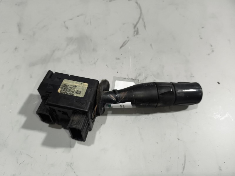 Recambio de mando intermitentes para renault magnum ab diesel referencia OEM IAM 5010589561  