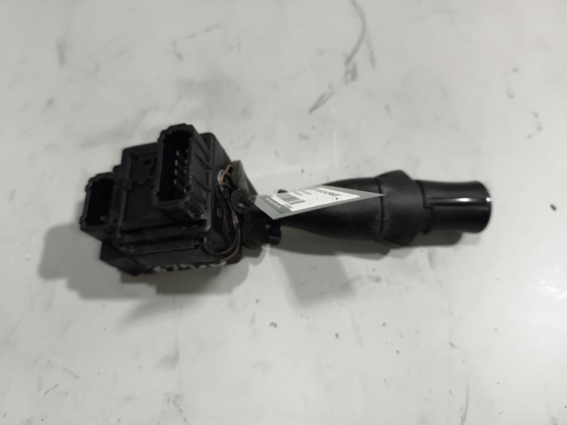 Recambio de mando intermitentes para renault magnum ab diesel referencia OEM IAM 5010589561  