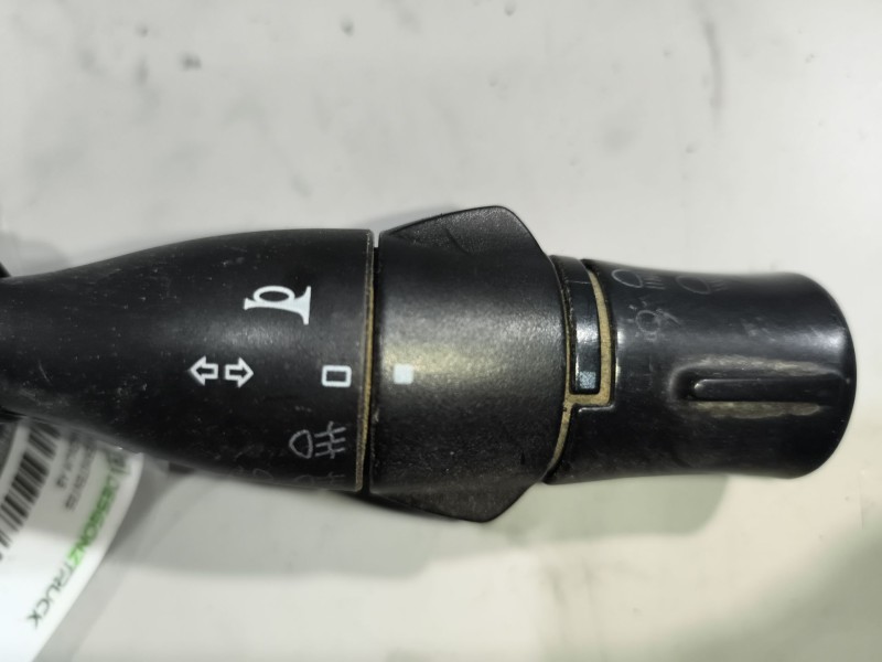 Recambio de mando intermitentes para renault magnum ab diesel referencia OEM IAM 5010589561  