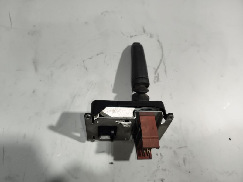 Recambio de mando intarder para scania 4 - series 164 l/580 referencia OEM IAM 1349967  