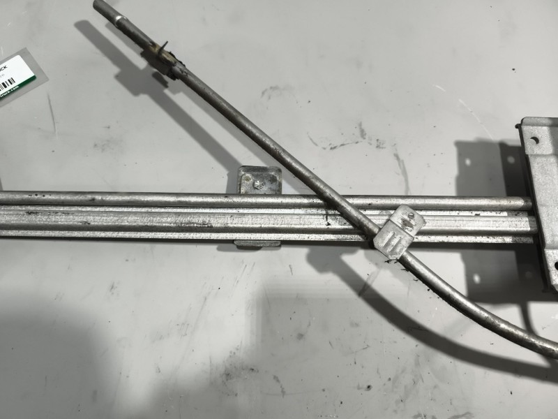 Recambio de elevalunas delantero izquierdo para renault magnum ab diesel referencia OEM IAM   