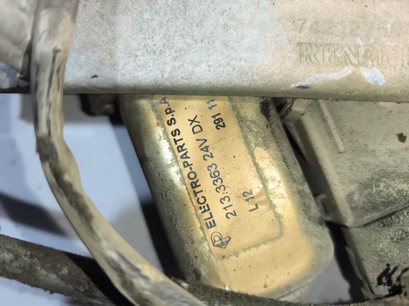 Recambio de elevalunas delantero izquierdo para renault magnum ab diesel referencia OEM IAM   