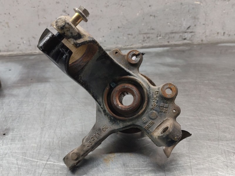 Recambio de mangueta delantera izquierda para ford focus c-max (cap) ambiente (d) referencia OEM IAM   