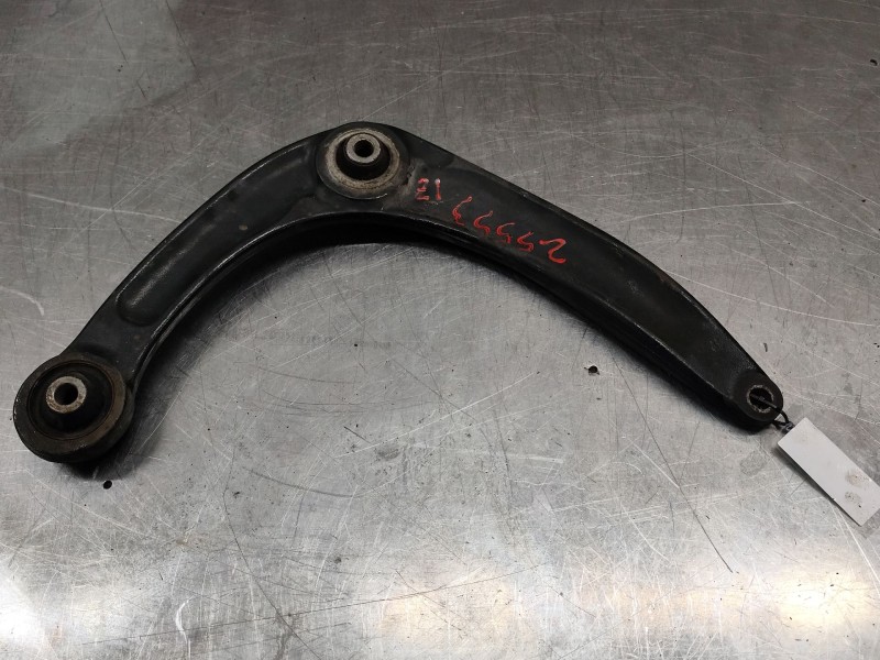 Recambio de brazo suspension inferior delantero izquierdo para peugeot partner tepee 1.6 bluehdi 100 referencia OEM IAM   