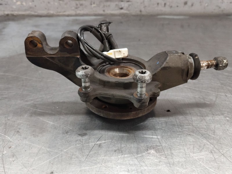 Recambio de mangueta delantera derecha para peugeot 307 break/sw (s2) sw referencia OEM IAM   