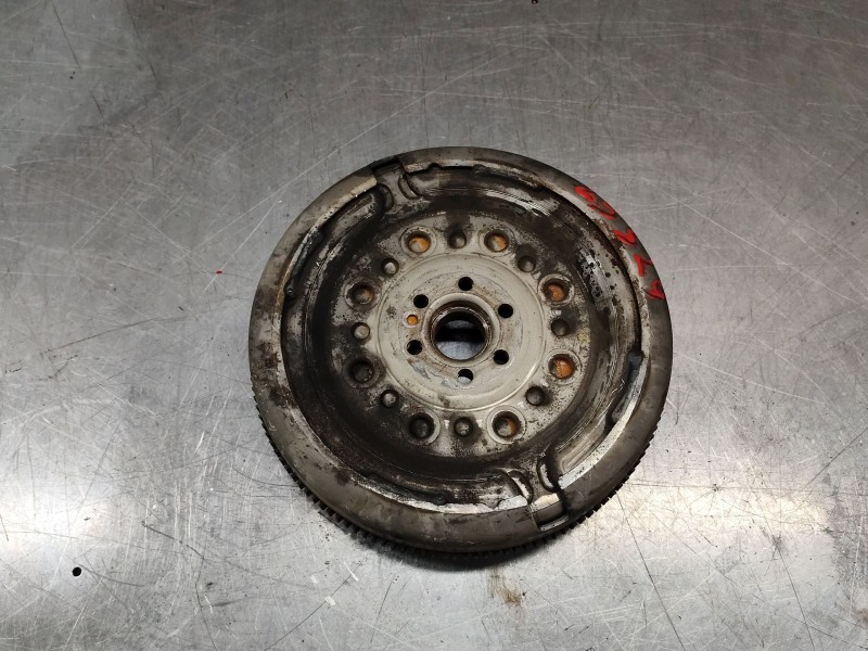 Recambio de volante motor para skoda octavia ii combi (1z5) 2.0 tdi 4x4 referencia OEM IAM   