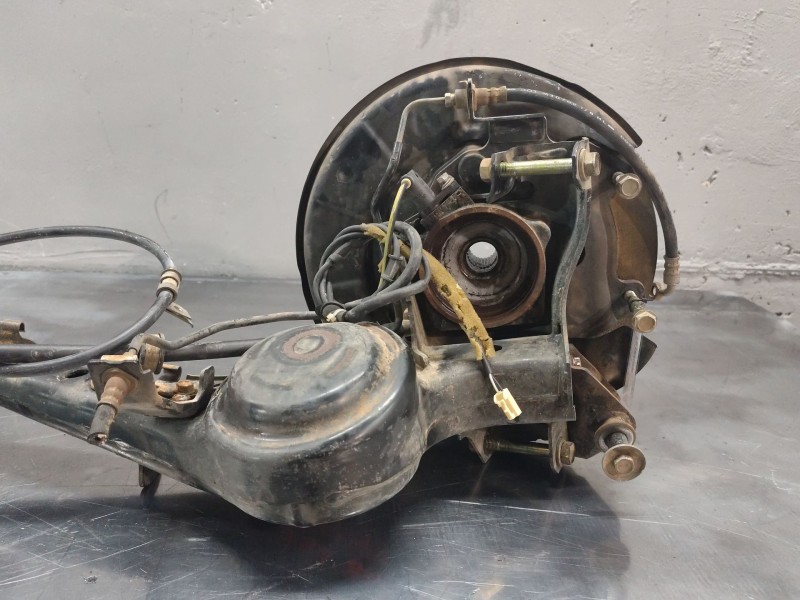 Recambio de mangueta trasera derecha para toyota rav 4 ii (_a2_) 2.0 4wd (aca21, aca20) referencia OEM IAM   