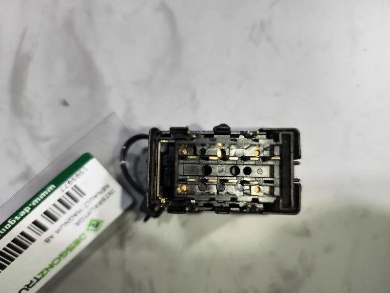 Recambio de interruptor para renault magnum ab diesel referencia OEM IAM 5010379342  