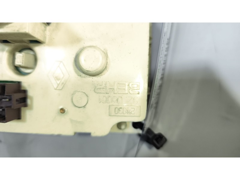 Recambio de mando calefaccion / aire acondicionado para renault magnum ab diesel referencia OEM IAM 5010290297  