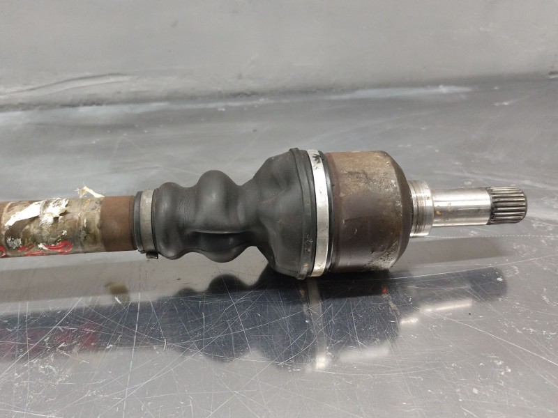 Recambio de transmision delantera izquierda para peugeot 206 berlina xt referencia OEM IAM   