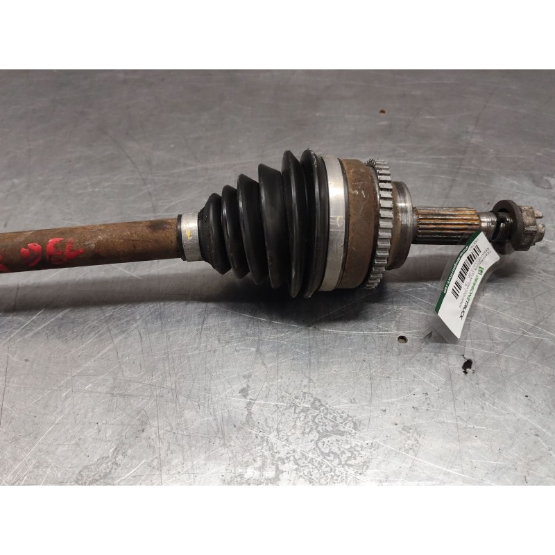 Recambio de transmision delantera izquierda para renault clio ii (bb_, cb_) 1.5 dci (b/cb08) referencia OEM IAM   