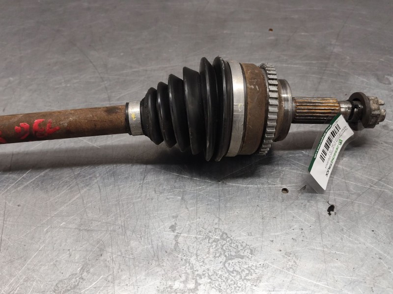 Recambio de transmision delantera izquierda para renault clio ii (bb_, cb_) 1.5 dci (b/cb08) referencia OEM IAM   