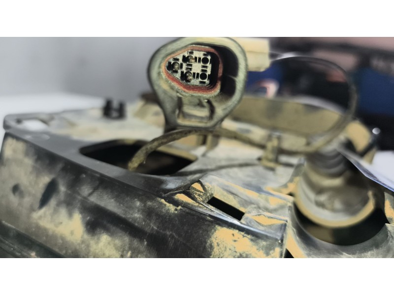 Recambio de retrovisor izquierdo para daf serie lf45 desde 01 5.9 diesel referencia OEM IAM 1735519  