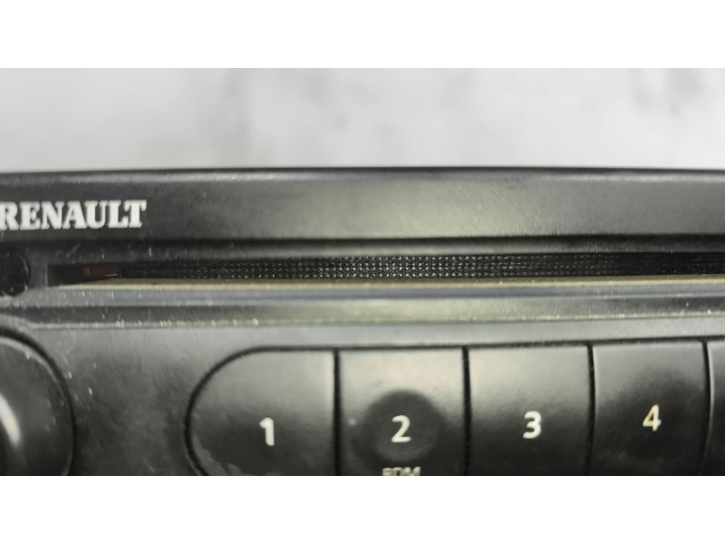 Recambio de sistema audio / radio cd para renault magnum ab diesel referencia OEM IAM 7421819272 28261016 