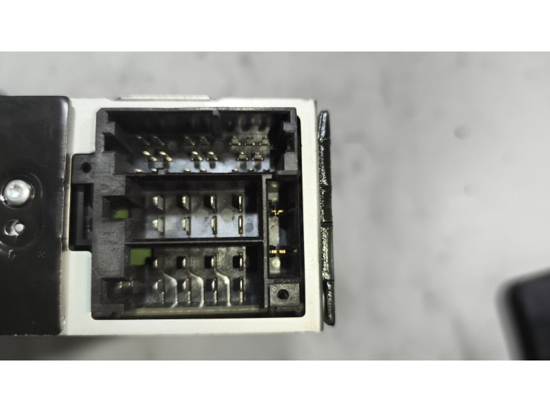 Recambio de sistema audio / radio cd para renault magnum ab diesel referencia OEM IAM 7421819272 28261016 