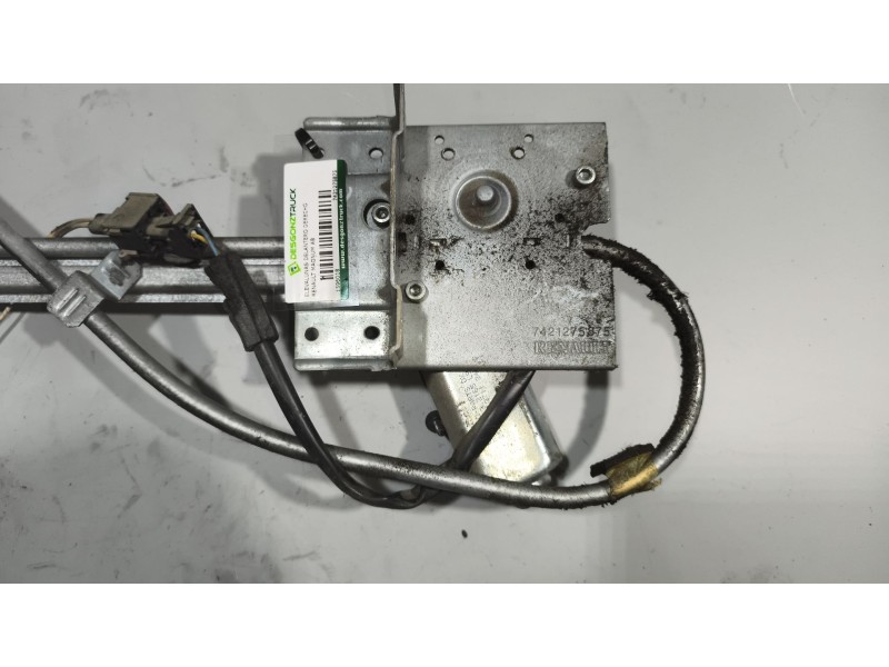 Recambio de elevalunas delantero derecho para renault magnum ab diesel referencia OEM IAM 7421275875  
