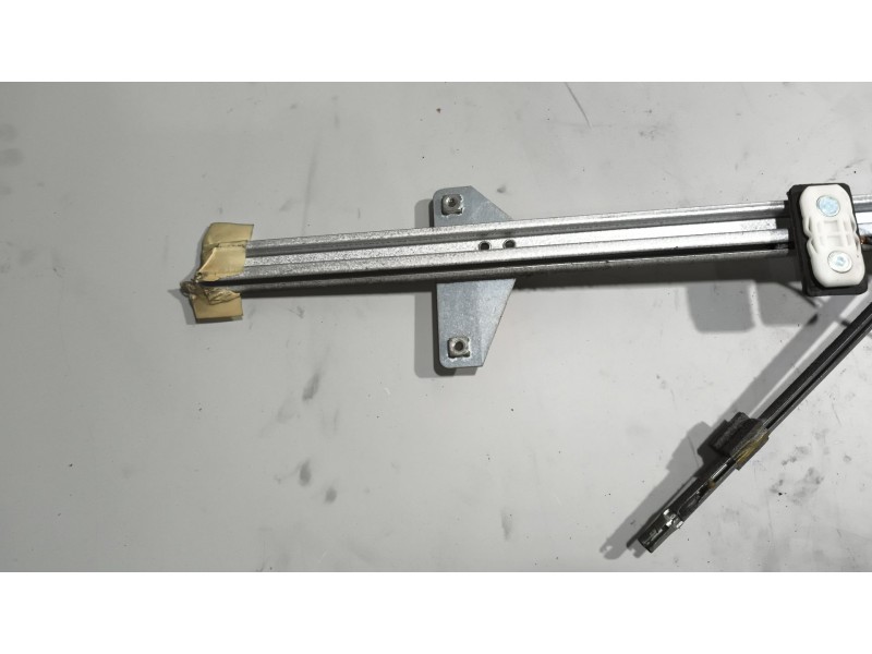 Recambio de elevalunas delantero derecho para renault magnum ab diesel referencia OEM IAM 7421275875  