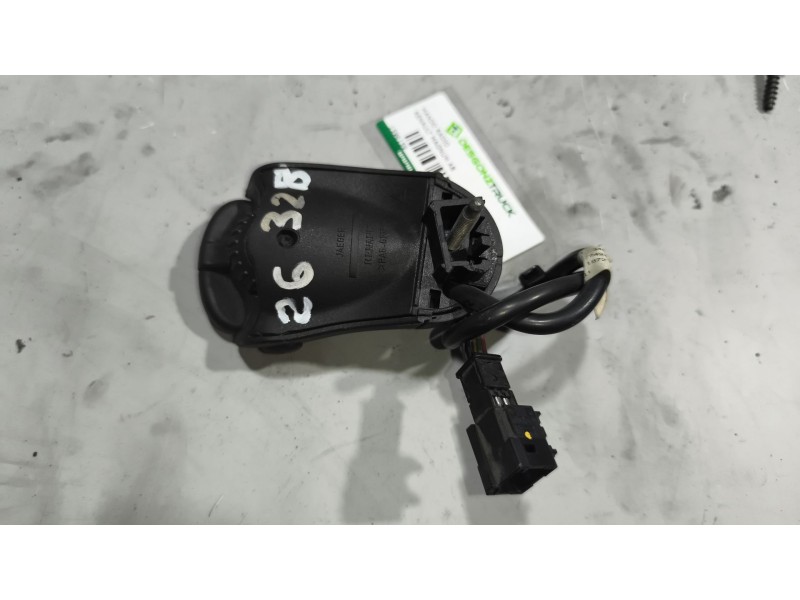 Recambio de mando radio para renault magnum ab diesel referencia OEM IAM 7421014639  