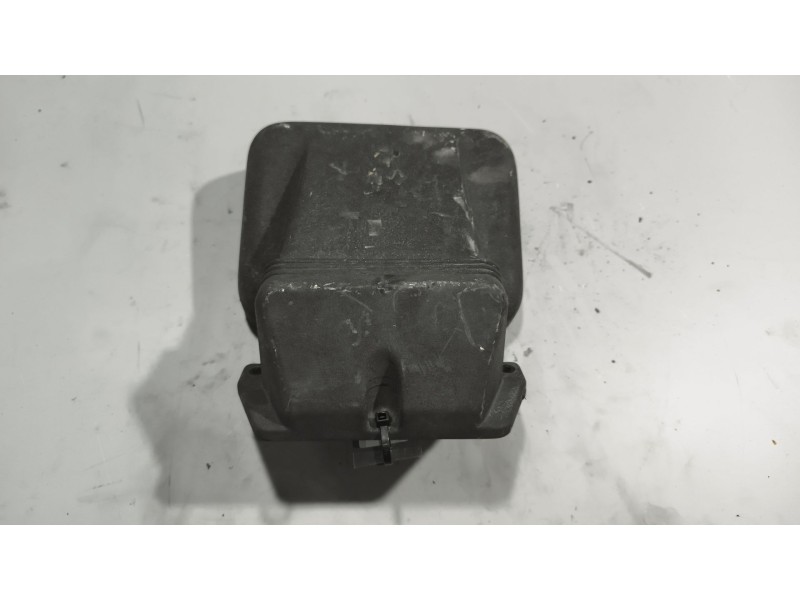 Recambio de retrovisor exterior angular para renault magnum ab diesel referencia OEM IAM   