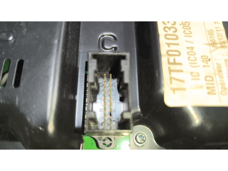 Recambio de cuadro instrumentos para renault magnum ab diesel referencia OEM IAM 7421573671  