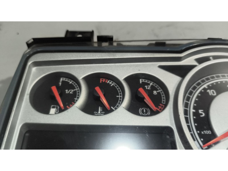 Recambio de cuadro instrumentos para renault magnum ab diesel referencia OEM IAM 7421573671  
