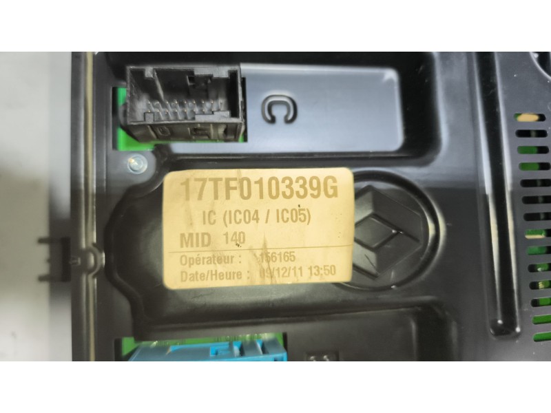 Recambio de cuadro instrumentos para renault magnum ab diesel referencia OEM IAM 7421573671  