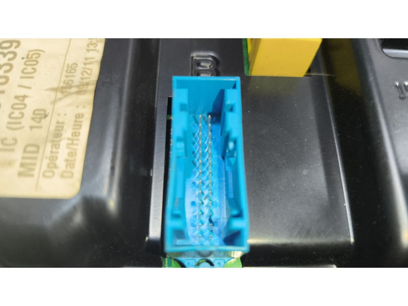 Recambio de cuadro instrumentos para renault magnum ab diesel referencia OEM IAM 7421573671  