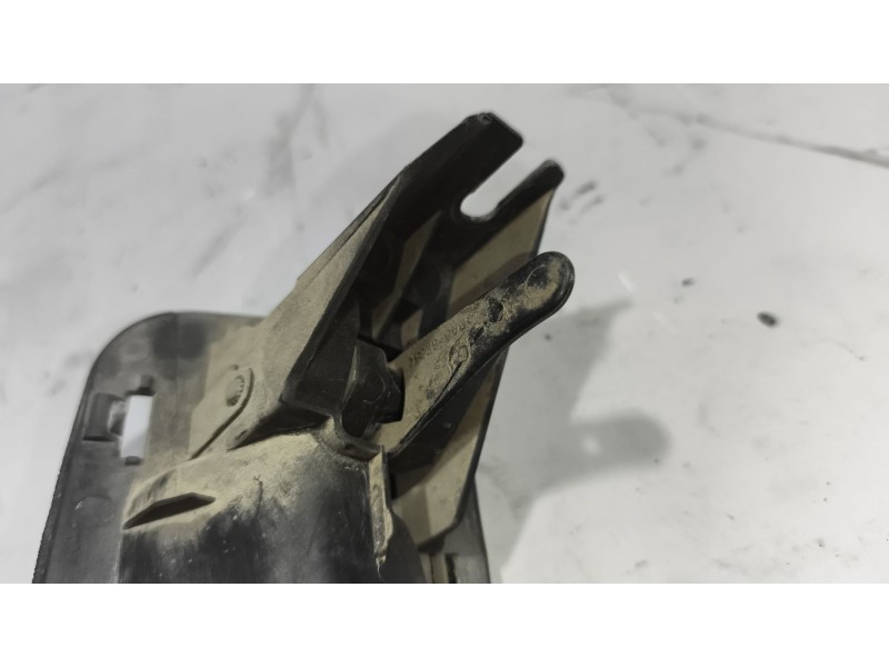 Recambio de maneta interior delantera izquierda para renault magnum ab diesel referencia OEM IAM 7482060265  
