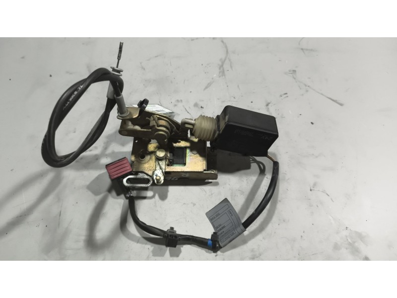 Recambio de cerradura puerta delantera derecha para renault magnum ab diesel referencia OEM IAM 7482280160  