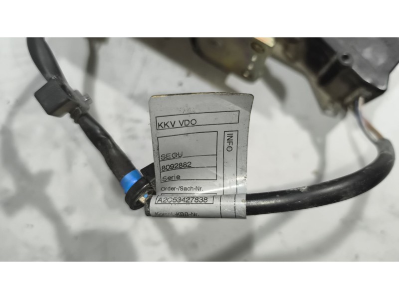 Recambio de cerradura puerta delantera derecha para renault magnum ab diesel referencia OEM IAM 7482280160  