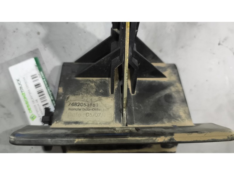 Recambio de maneta exterior delantera derecha para renault magnum ab diesel referencia OEM IAM 7482053981  