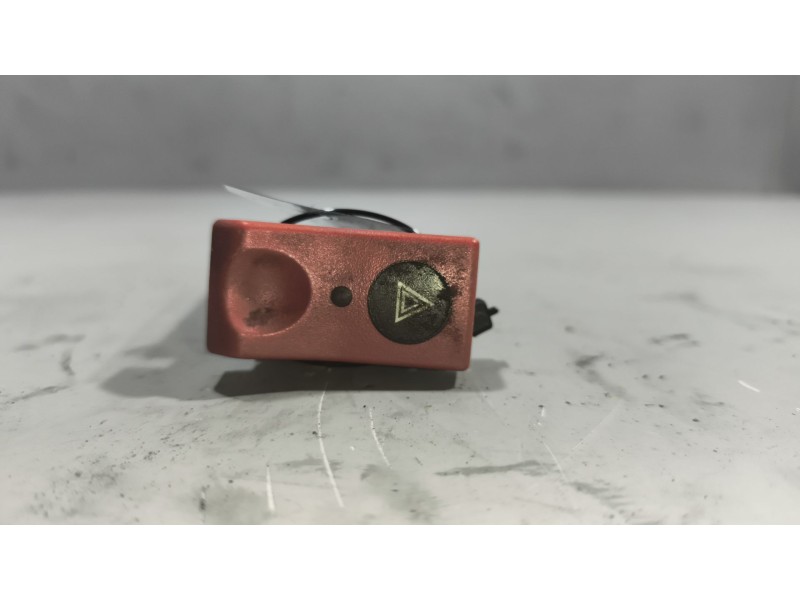 Recambio de warning para renault magnum ab diesel referencia OEM IAM 5010306848  