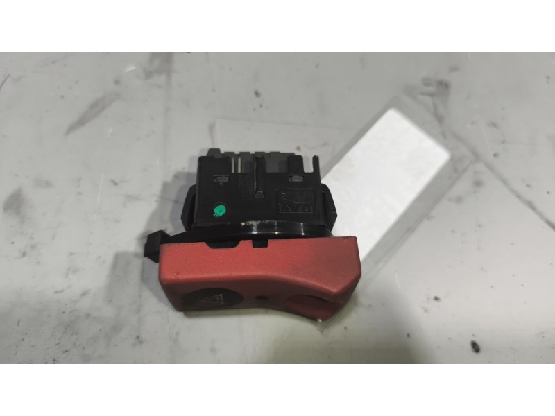 Recambio de warning para renault magnum ab diesel referencia OEM IAM 5010306848  