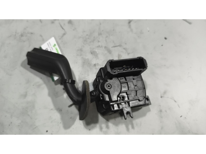 Recambio de mando limpia para renault magnum ab diesel referencia OEM IAM 7421535700  