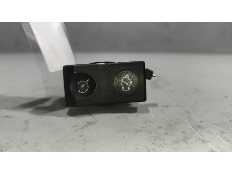 Recambio de interruptor para renault magnum ab diesel referencia OEM IAM 7420851304  