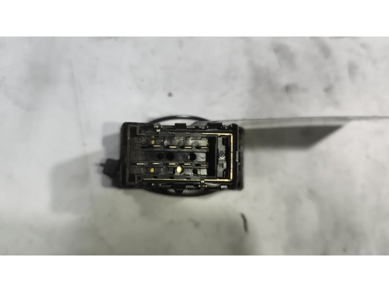 Recambio de interruptor para renault magnum ab diesel referencia OEM IAM 5010589022  