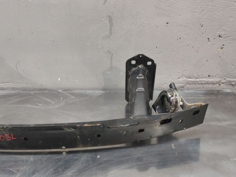 Recambio de refuerzo paragolpes delantero para bmw serie 1 berlina (e81/e87) 120d referencia OEM IAM   