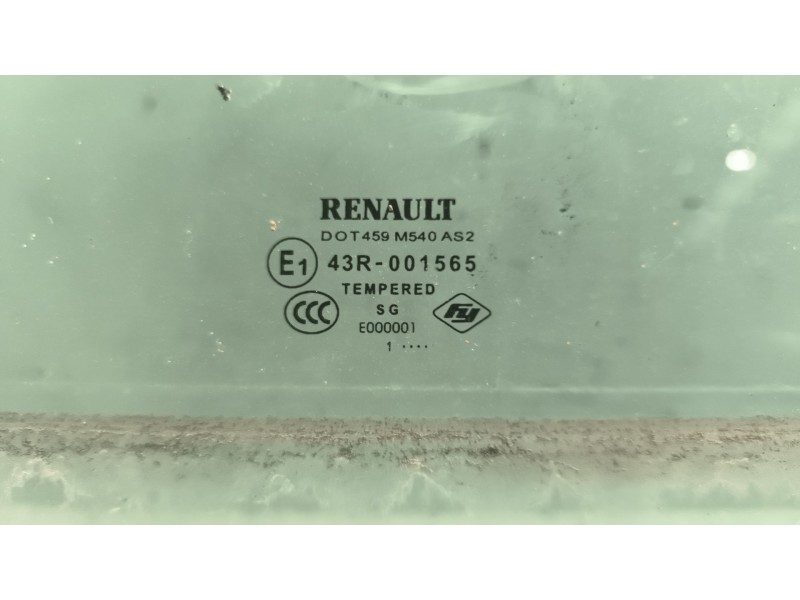 Recambio de luna delantera derecha para renault magnum ab diesel referencia OEM IAM 7421017125  