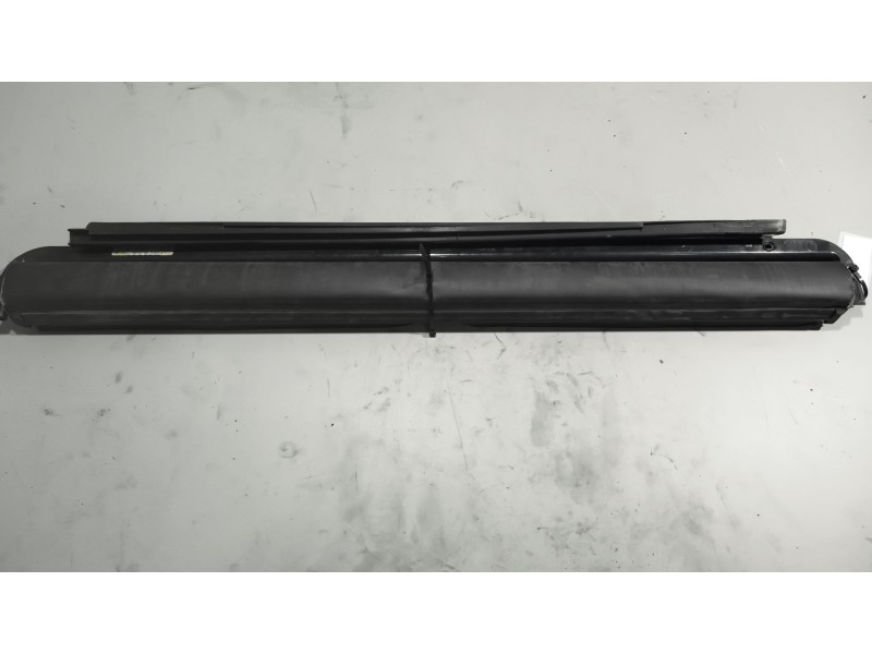 Recambio de cortina puerta derecha para renault magnum ab diesel referencia OEM IAM   