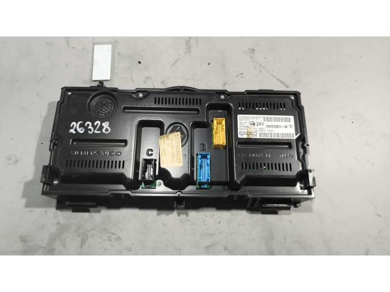 Recambio de cuadro instrumentos para renault magnum ab diesel referencia OEM IAM 7421573671  