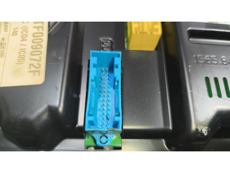 Recambio de cuadro instrumentos para renault magnum ab diesel referencia OEM IAM 7421573671  