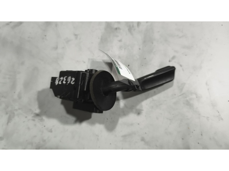 Recambio de mando limpia para renault magnum ab diesel referencia OEM IAM 7421535700  