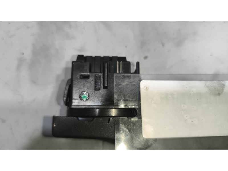 Recambio de interruptor para renault magnum ab diesel referencia OEM IAM 7020851304  