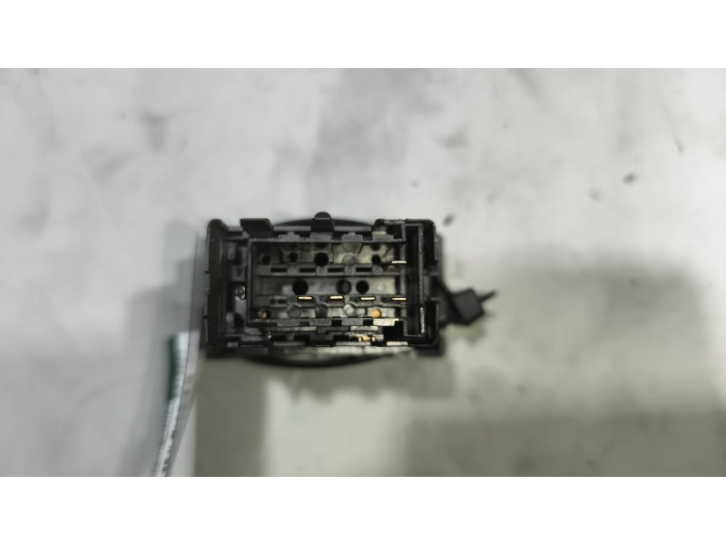 Recambio de interruptor para renault magnum ab diesel referencia OEM IAM 7420905312  