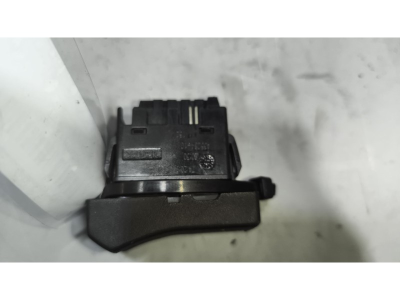 Recambio de interruptor para renault magnum ab diesel referencia OEM IAM 7420905312  
