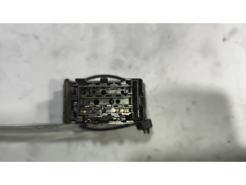 Recambio de interruptor para renault magnum ab diesel referencia OEM IAM 7421043756  