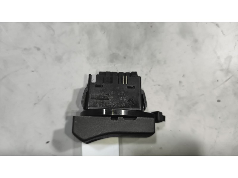 Recambio de interruptor para renault magnum ab diesel referencia OEM IAM 5010589016  