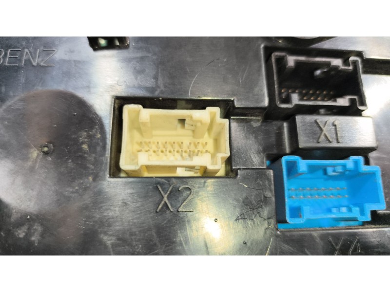 Recambio de cuadro instrumentos para mercedes-benz oc 500 le-1830h referencia OEM IAM A0034466121  